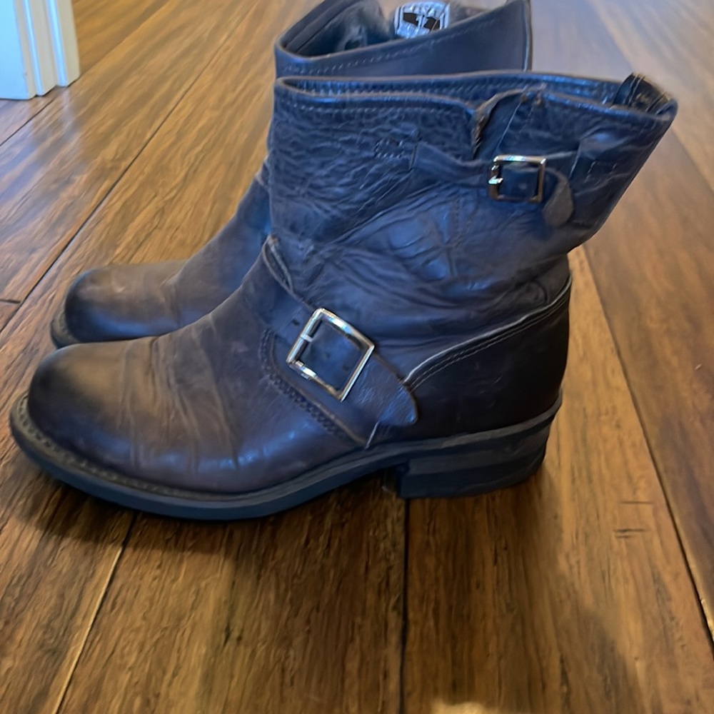 Fry Veronica Motorcycle Booties with low shaf